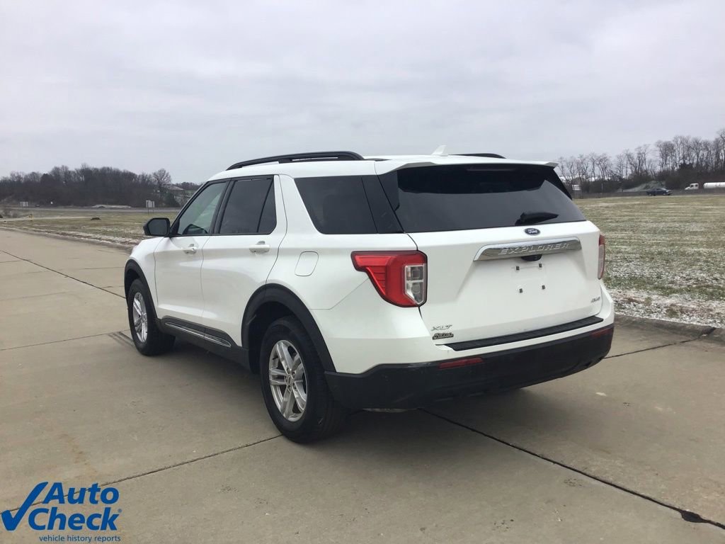 Used 2021 Ford Explorer XLT image 8