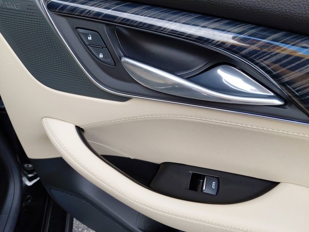 Used 2025 Cadillac CT5 Premium Luxury image 27