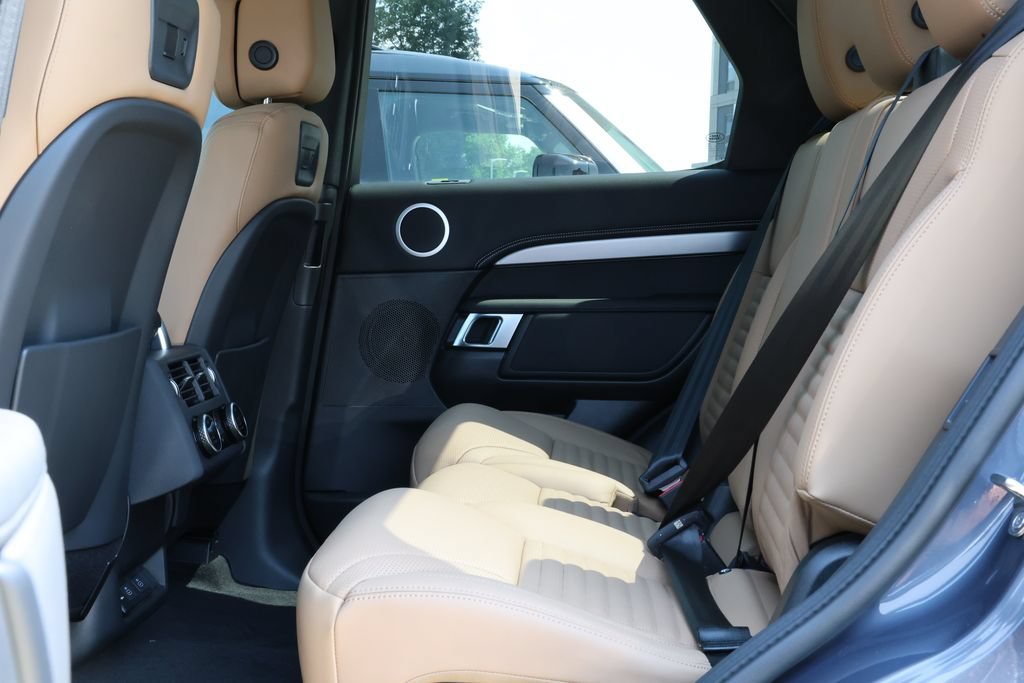 New 2026 Land Rover Discovery Dynamic SE AWD/4WD image 34