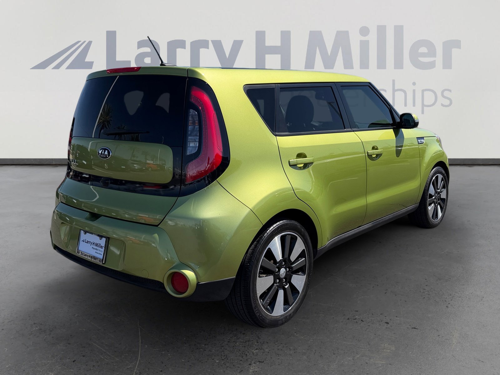Used 2015 Kia Soul ! image 5
