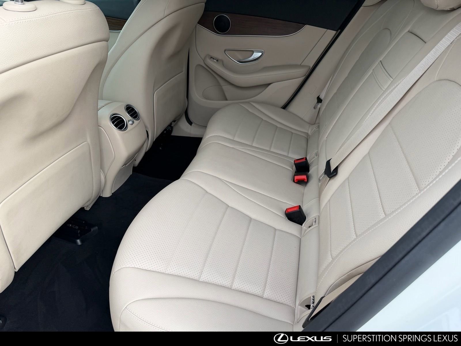 Used 2020 Mercedes-Benz GLC 300 image 16