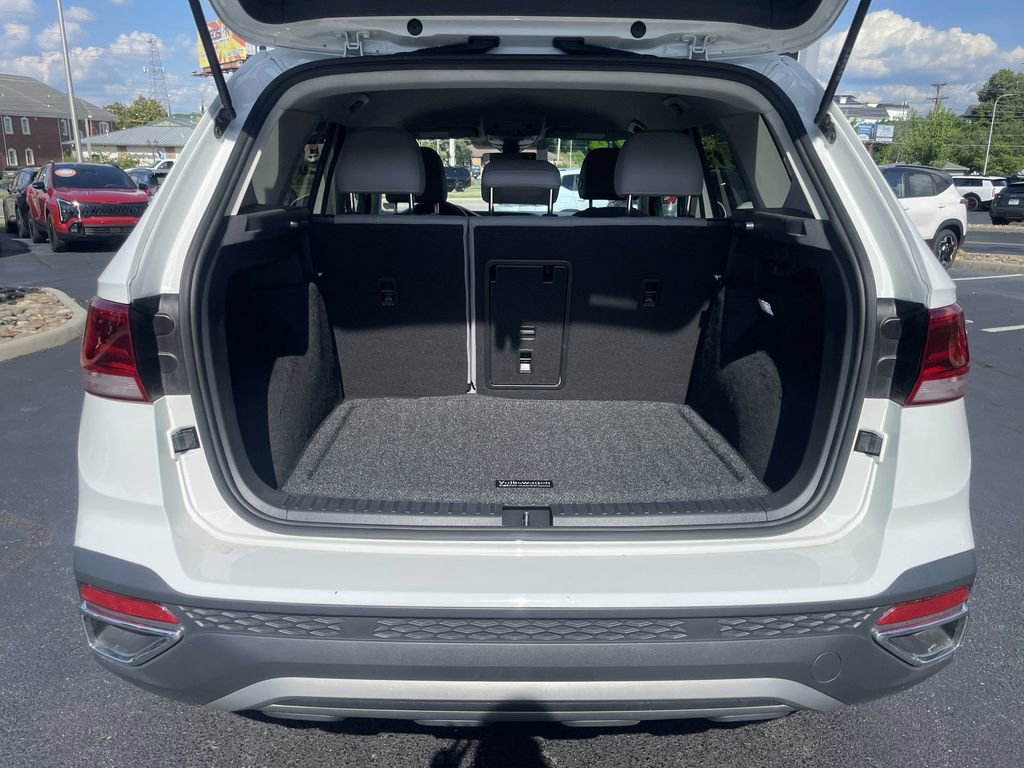 Certified 2024 Volkswagen Taos SE AWD/4WD image 35