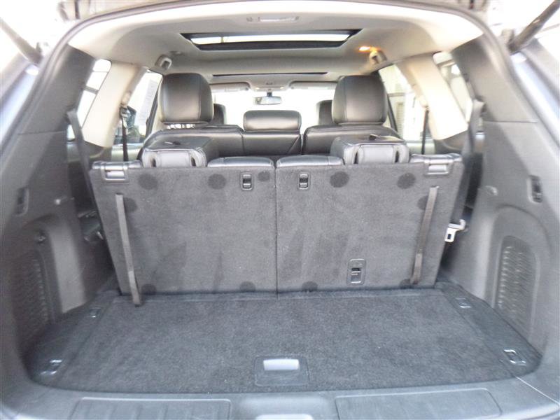 Used 2017 Nissan Pathfinder Platinum w/ Cargo Package image 24