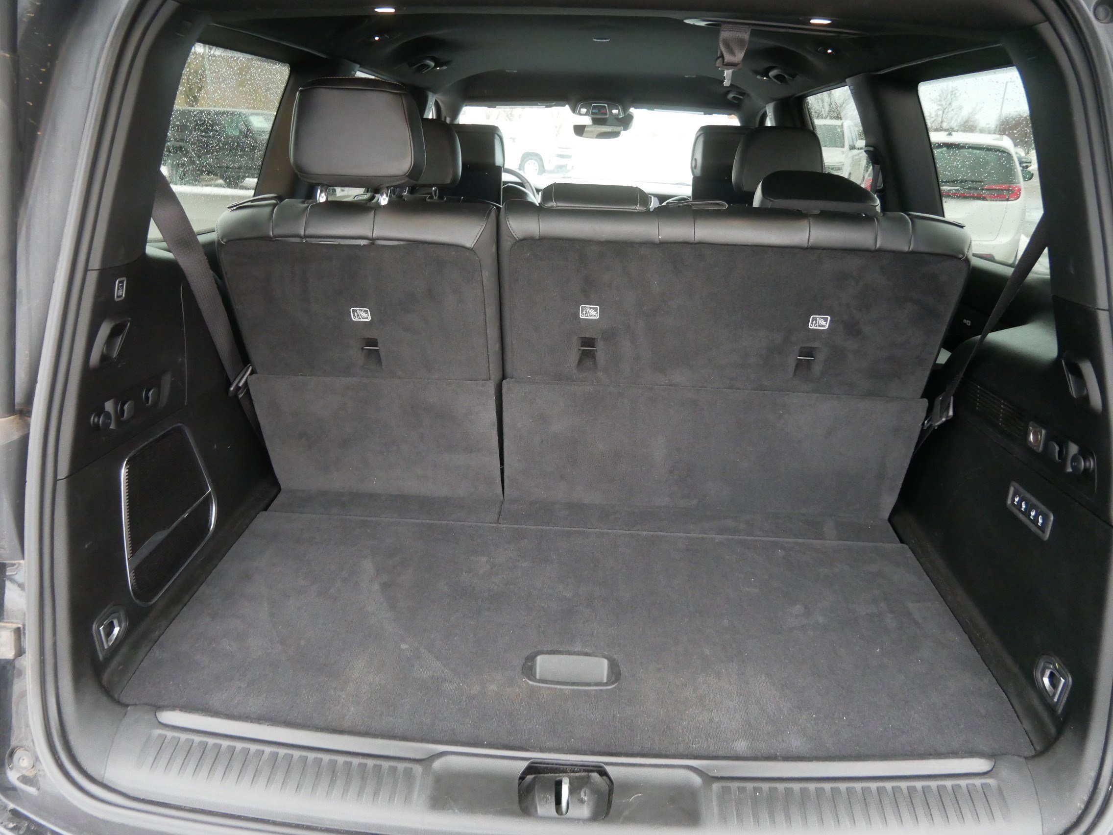 Used 2022 Jeep Wagoneer Series III w/ Rear Seat Video Group 1 image 19