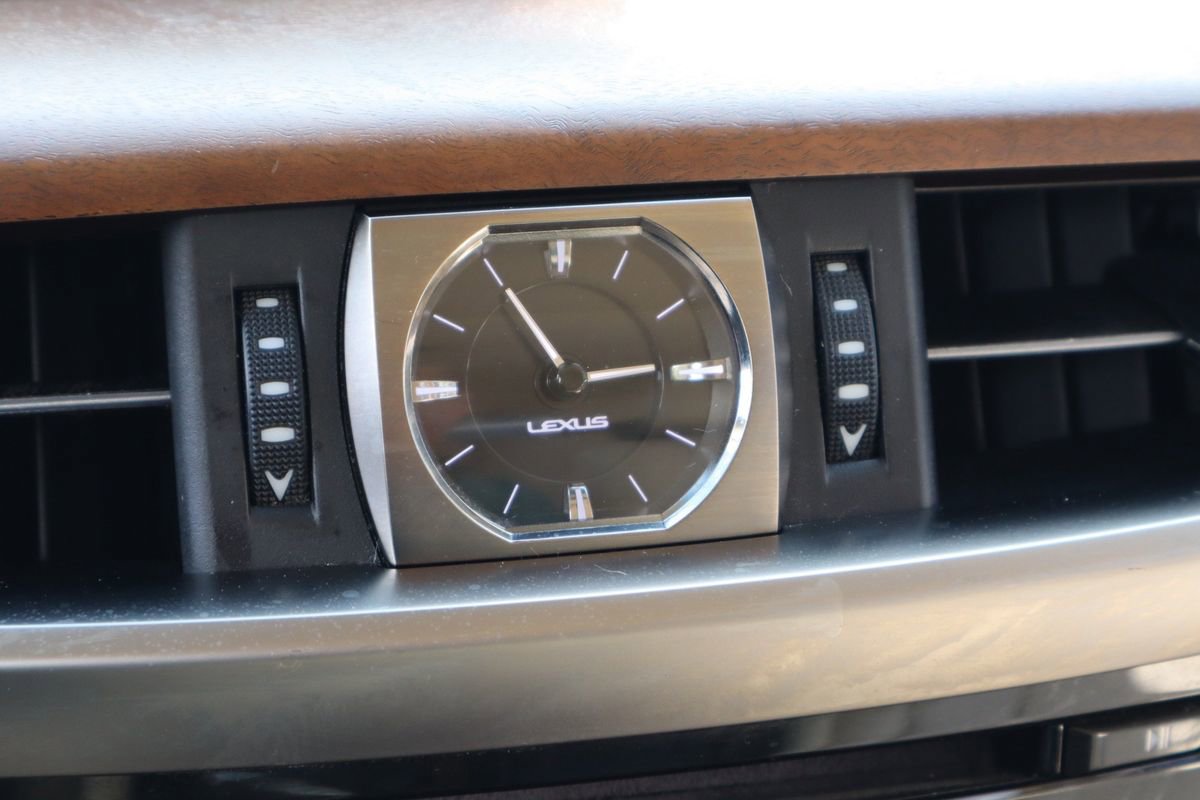 Used 2016 Lexus LX 570 4WD image 30
