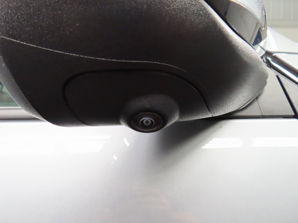 Used 2024 Chevrolet Traverse RS w/ LPO, Floor Liner Package image 54