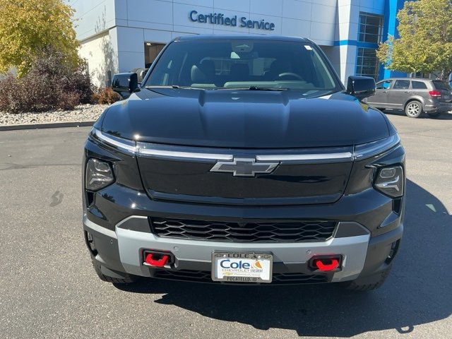 New 2026 Chevrolet Silverado EV Trail Boss image 4