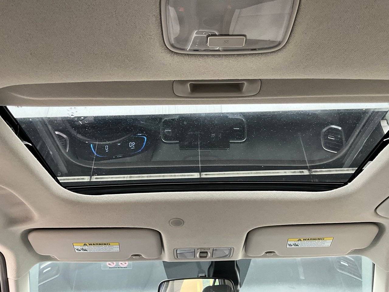Used 2025 Hyundai Venue SEL image 18