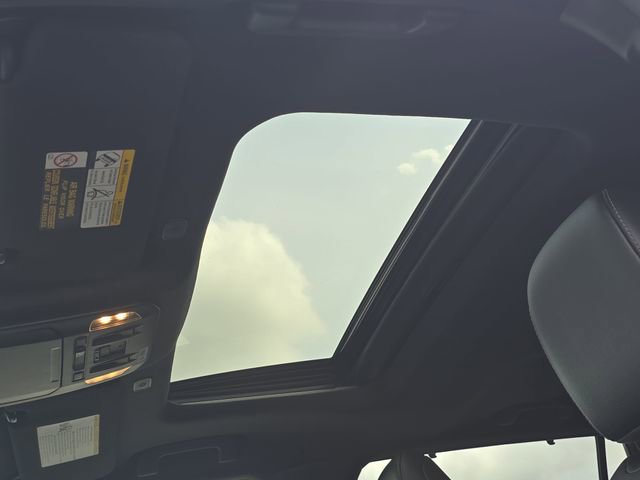 Used 2025 Toyota Highlander XSE image 31