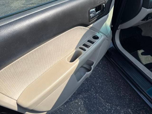 Used 2009 Mercury Milan image 13