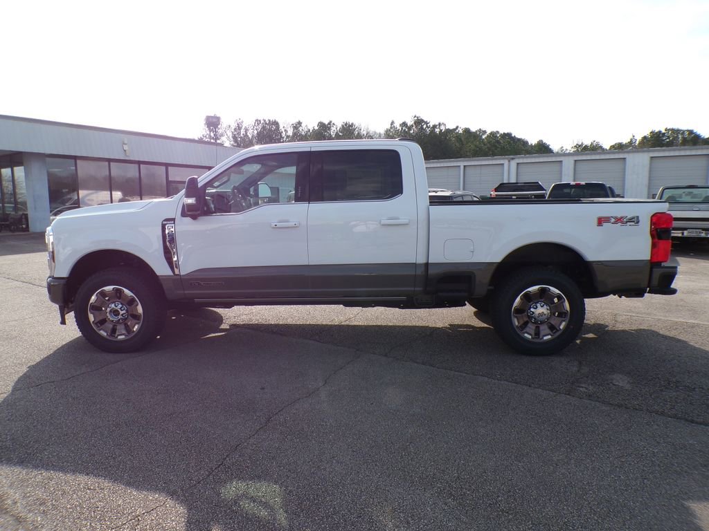 New 2026 Ford F250 King Ranch w/ FX4 Off-Road Package AWD/4WD image 4