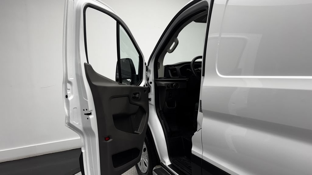 Used 2025 Ford Transit 250 Low Roof w/ Exterior Upgrade Package RWD image 14