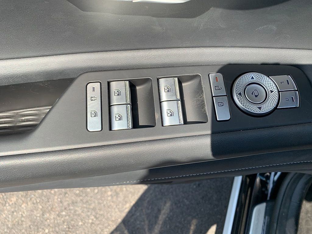 Used 2025 Genesis GV80 2.5T Standard image 7