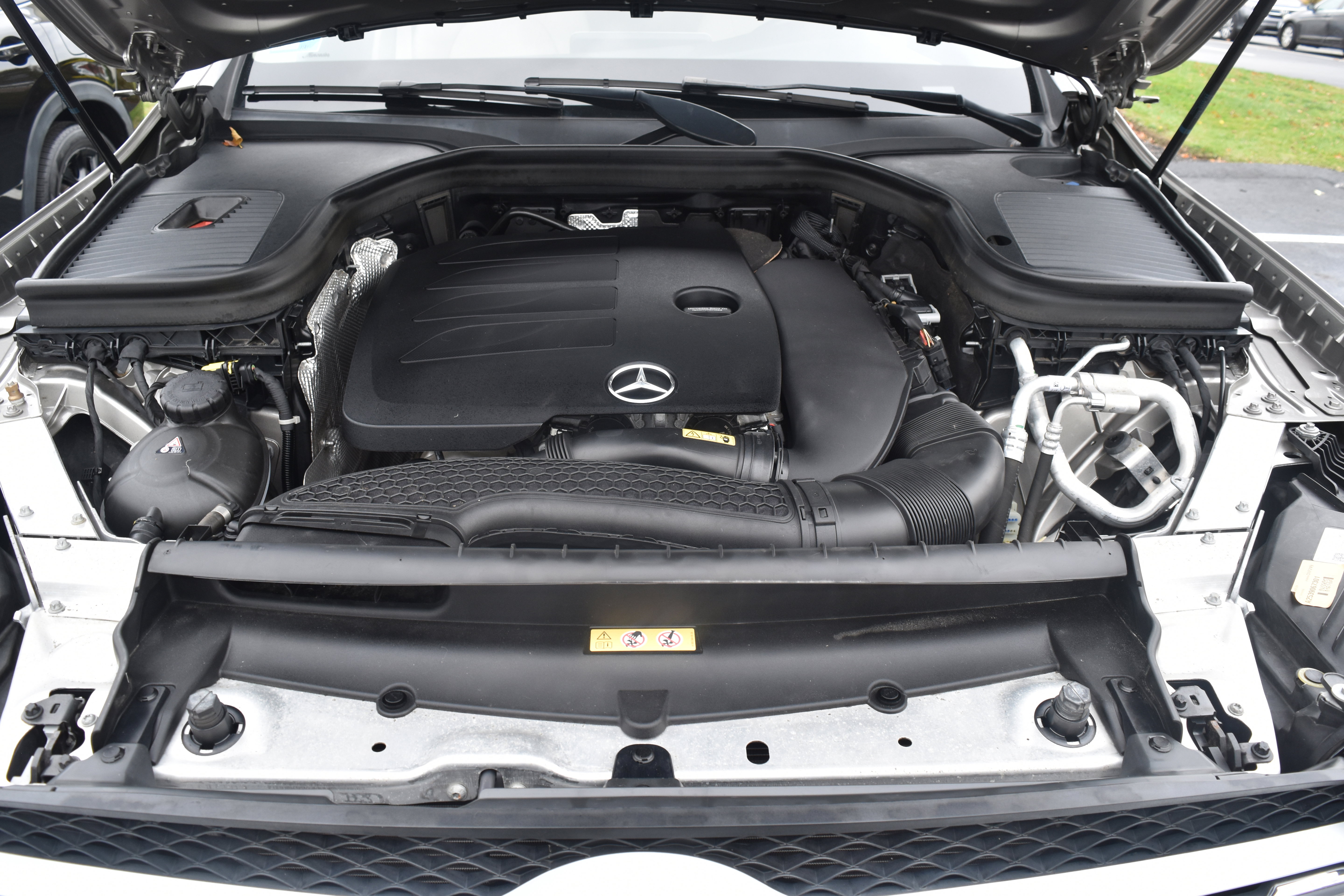 Used 2021 Mercedes-Benz GLC 300 4MATIC image 8