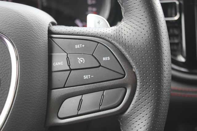 Used 2025 Dodge Durango GT AWD/4WD image 16