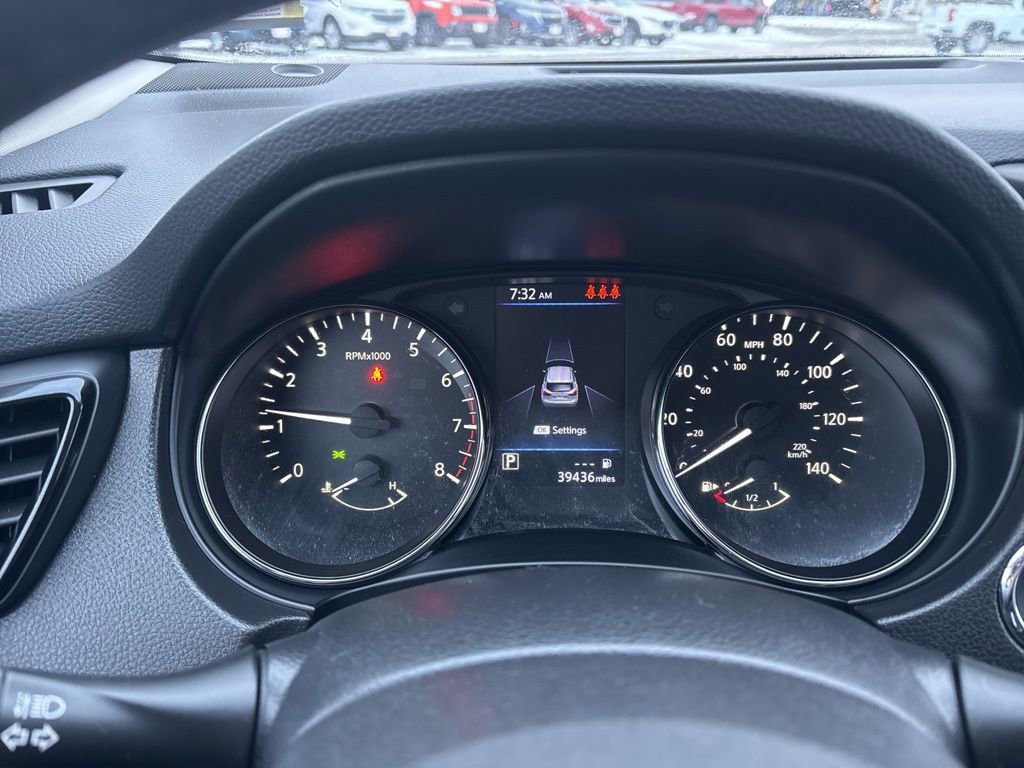 Used 2020 Nissan Rogue Sport SV w/ All-Weather Package AWD/4WD image 25