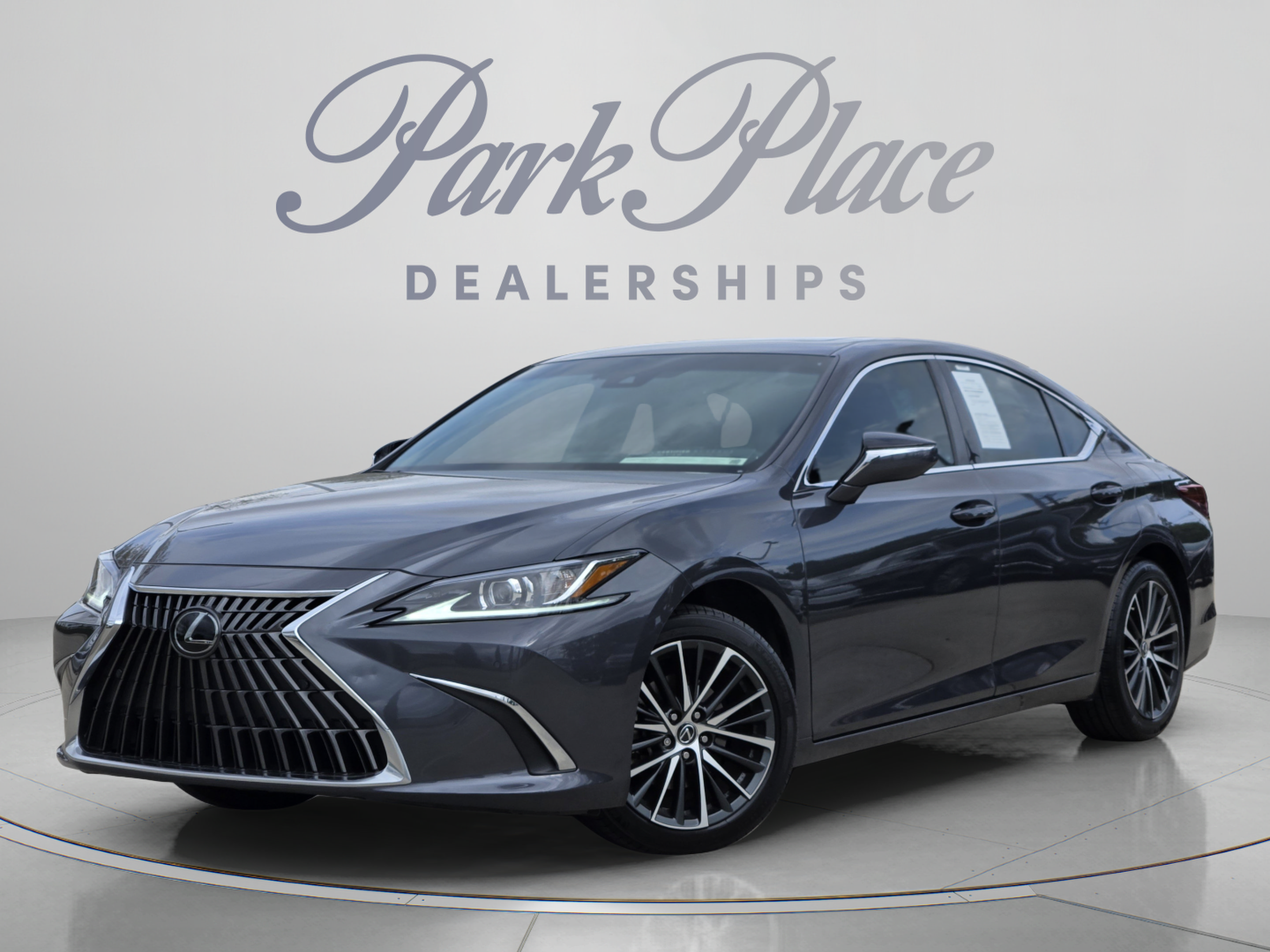 Used 2025 Lexus ES 350 w/ Premium Package FWD image 1