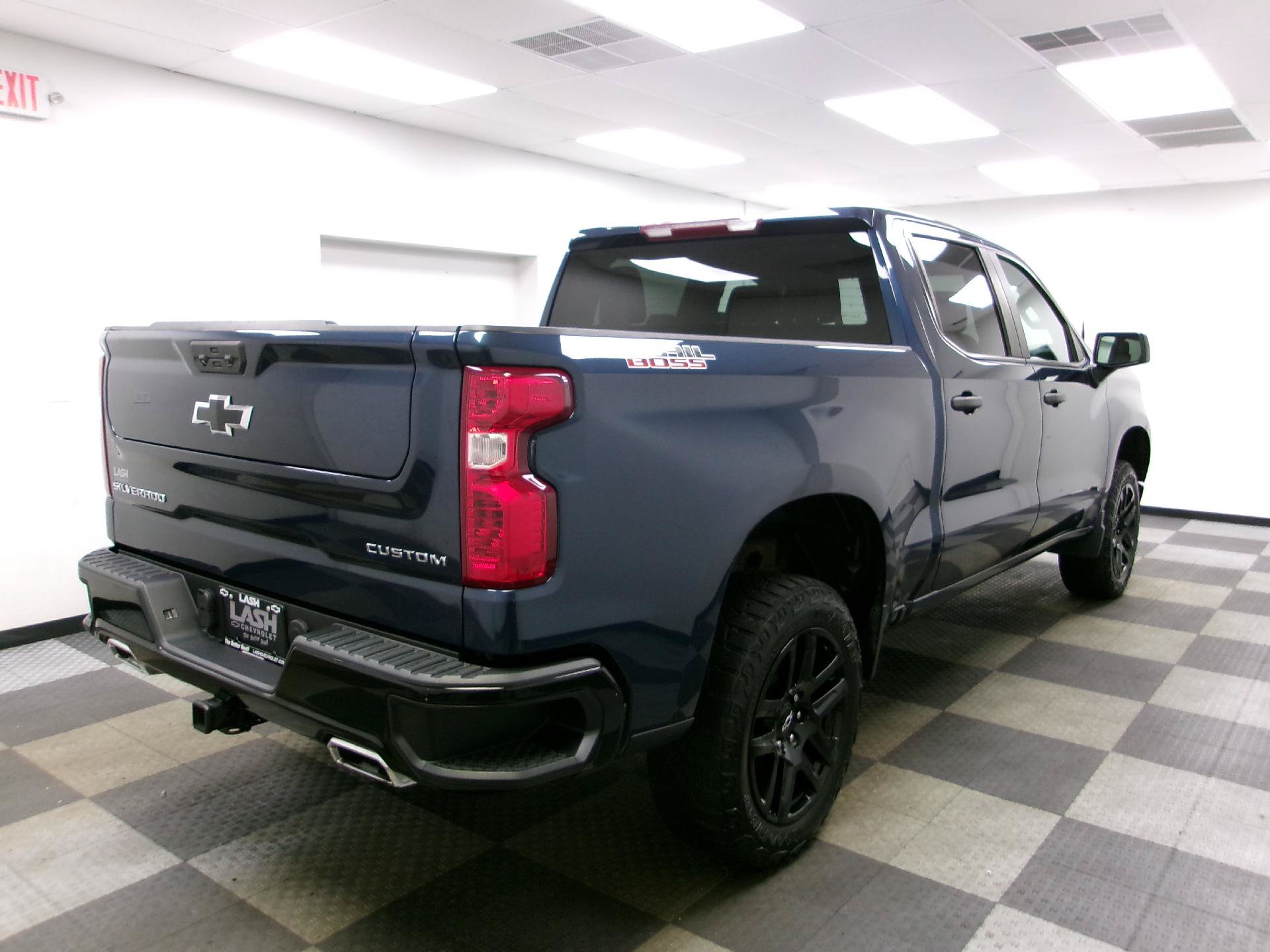 Used 2022 Chevrolet Silverado 1500 Custom Trail Boss AWD/4WD image 13