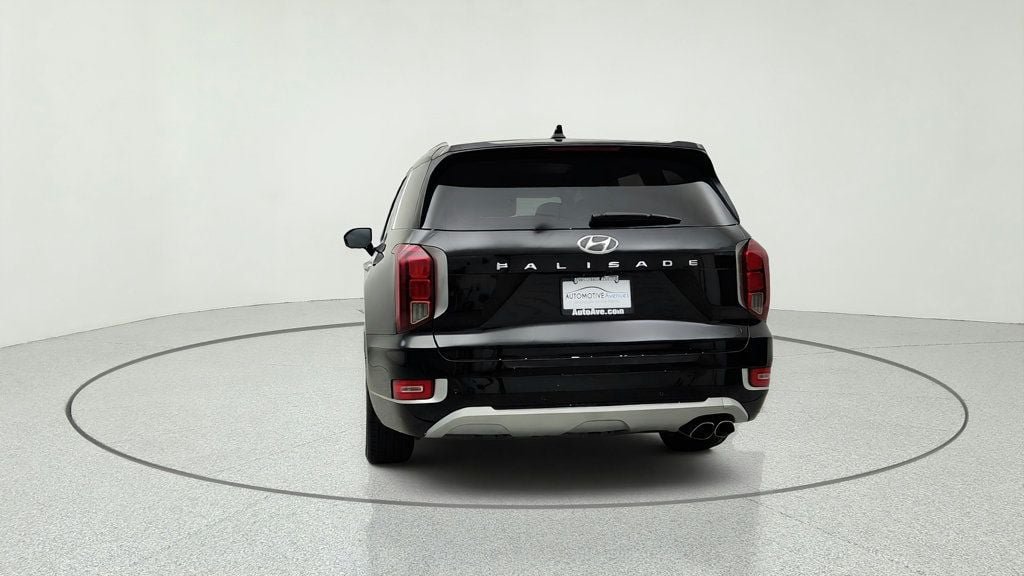 Used 2021 Hyundai Palisade Limited w/ Cargo Package FWD image 6