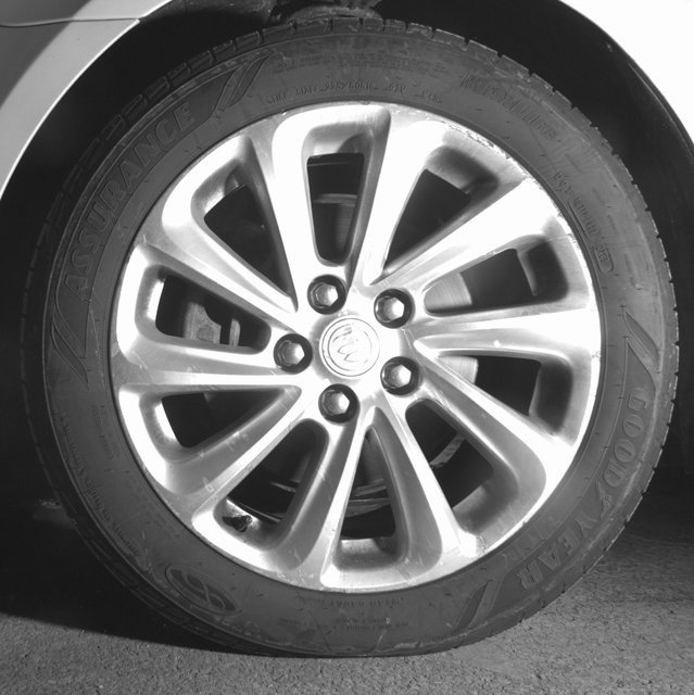 Used 2015 Buick LaCrosse Leather image 10