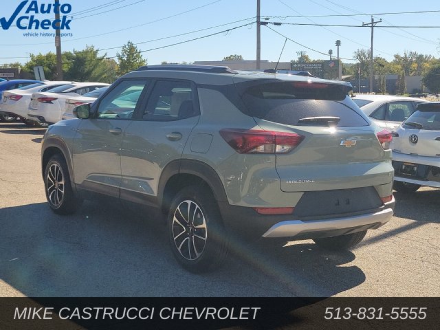 Used 2026 Chevrolet TrailBlazer LT FWD image 3