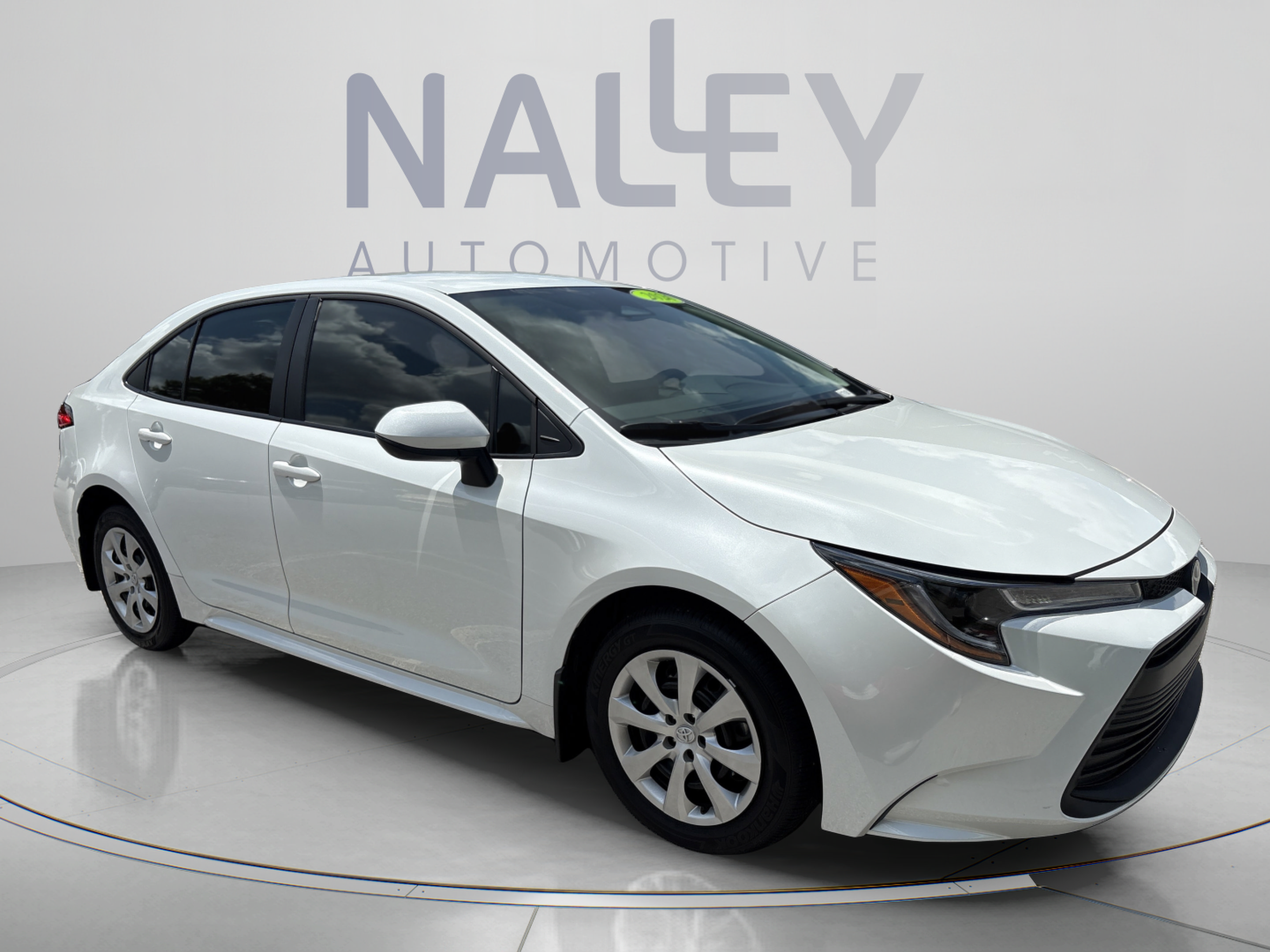 Used 2026 Toyota Corolla LE FWD image 7