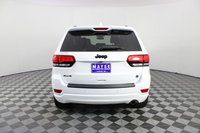 Used 2022 Jeep Grand Cherokee Laredo X image 24