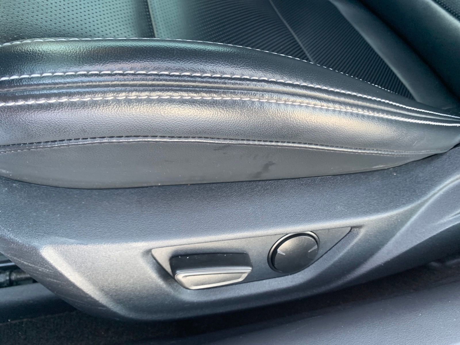 Used 2024 Ford Mustang Premium image 14