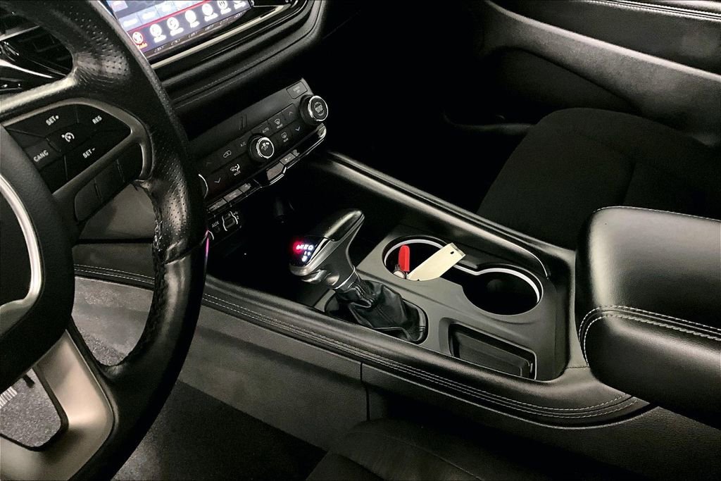 Used 2021 Dodge Durango SXT image 16