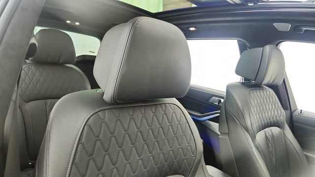 Used 2024 BMW X7 xDrive40i w/ Executive Package image 22