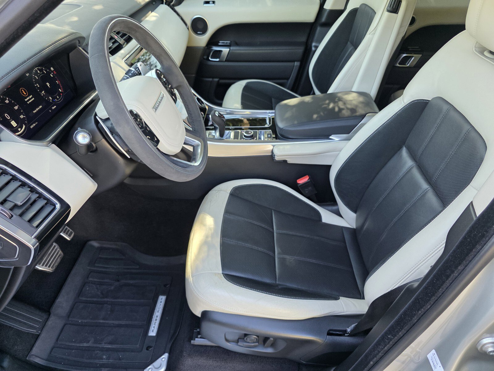 Used 2020 Land Rover Range Rover Sport HST AWD/4WD image 10
