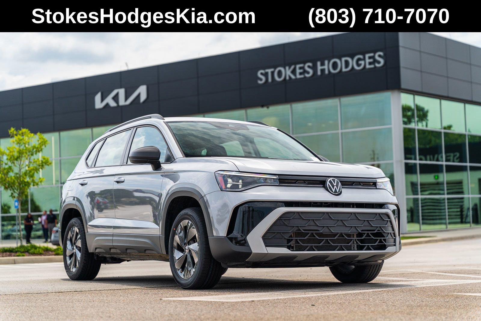 Used 2025 Volkswagen Taos S FWD image 1