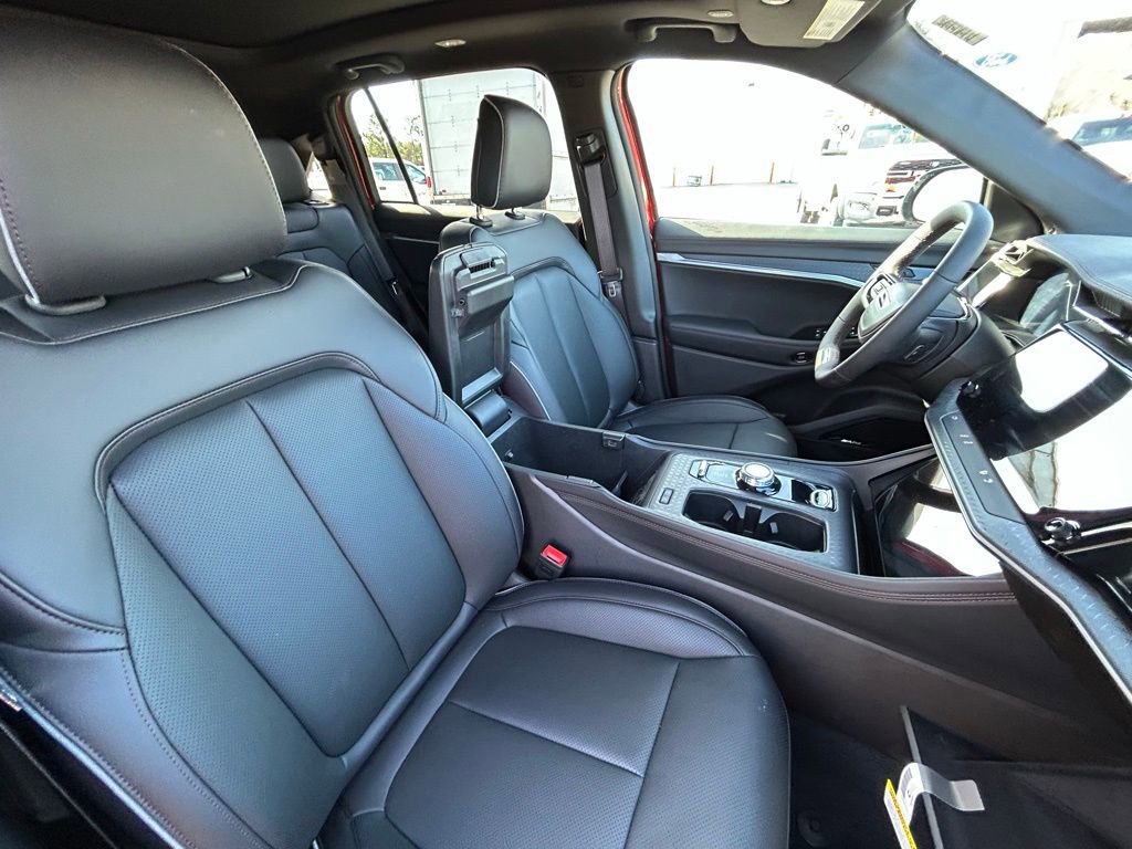 Used 2025 Jeep Wagoneer S Limited image 27