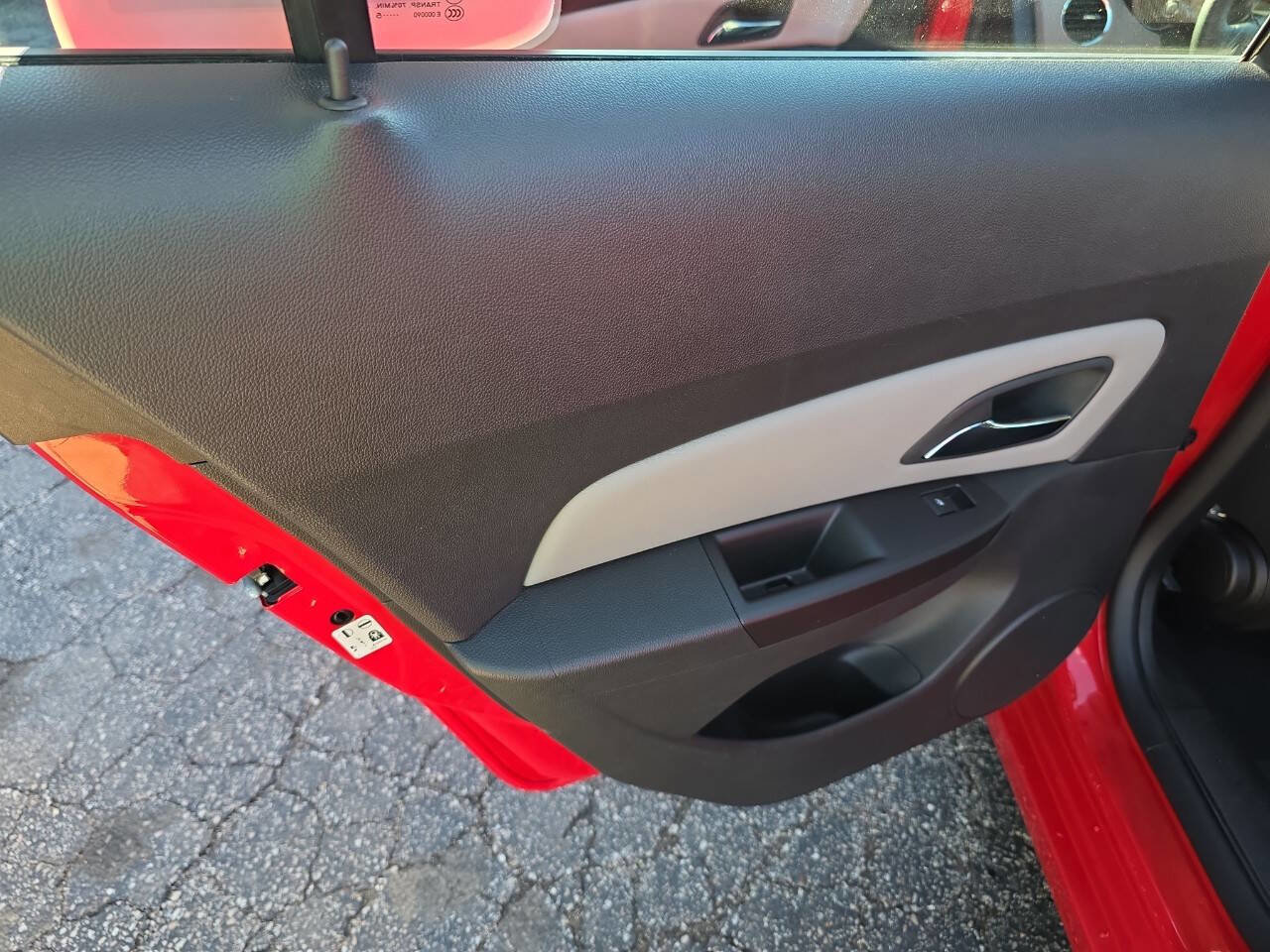 Used 2015 Chevrolet Cruze LS image 9