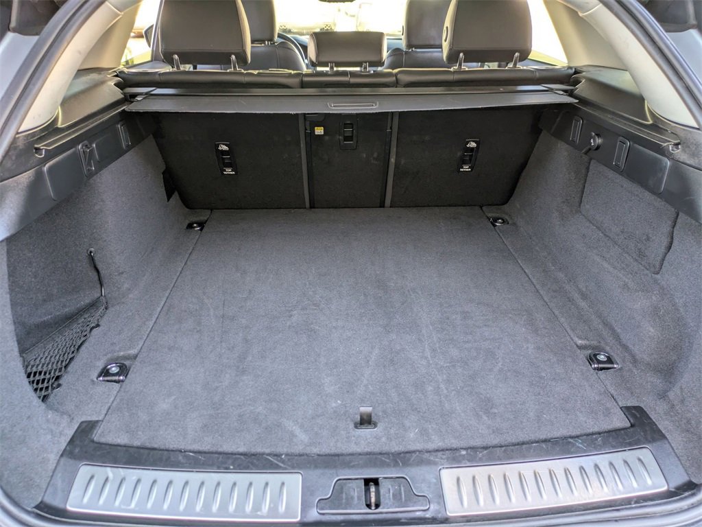 Used 2024 Land Rover Range Rover Velar S image 26