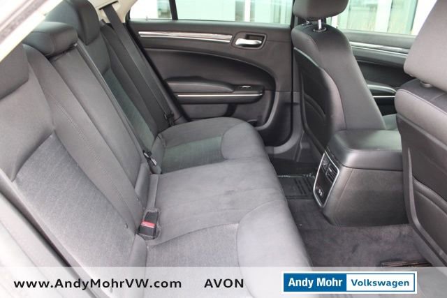 Used 2018 Chrysler 300 Touring w/ Driver Convenience Group image 23