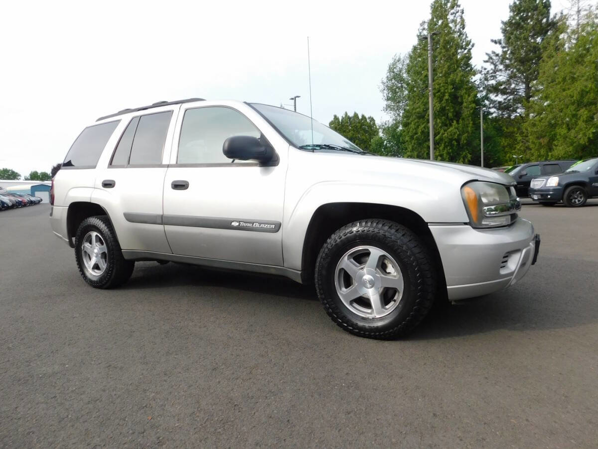 Used 2004 Chevrolet TrailBlazer LS w/ LS Preferred Equipment Group