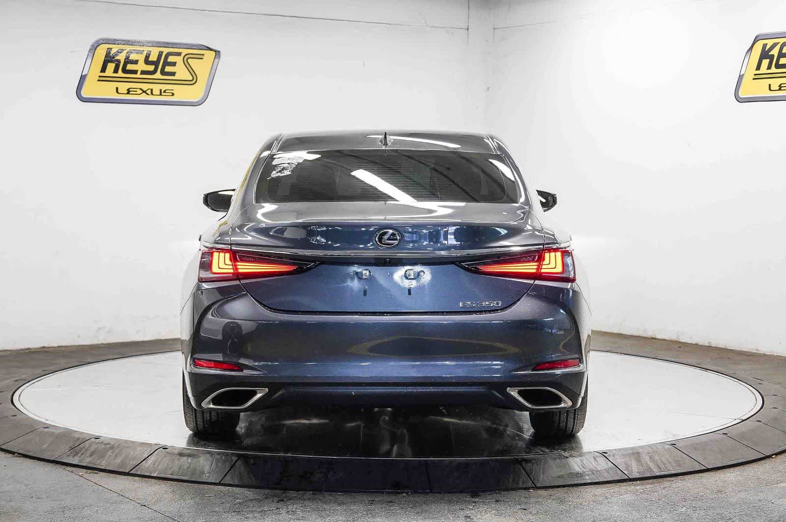 Used 2025 Lexus ES 350 FWD image 3