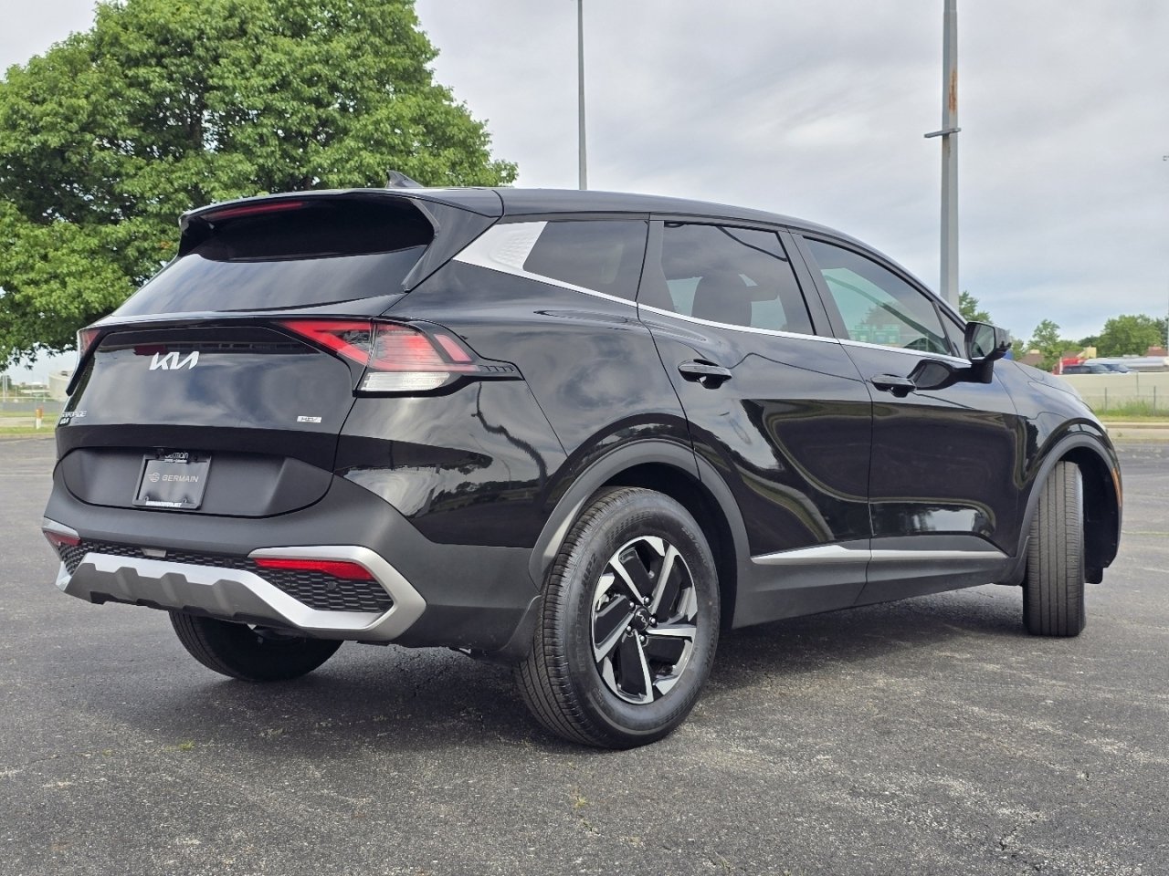 Used 2025 Kia Sportage LX FWD image 15