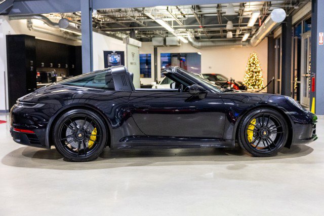 Used 2024 Porsche 911 Targa 4 GTS image 7