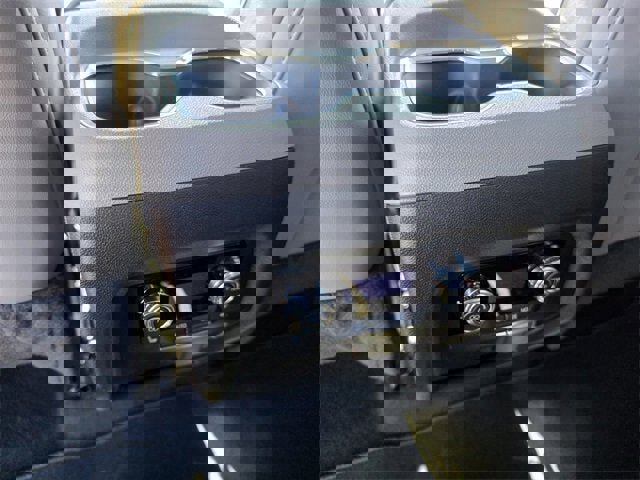 New 2026 GMC Acadia Elevation image 12