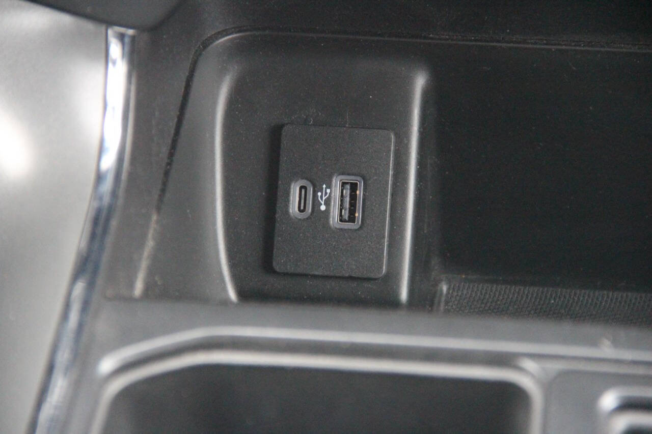 Certified 2022 Ford F150 XLT w/ Equipment Group 302A High image 22