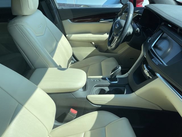 Used 2019 Cadillac XT5 Premium Luxury w/ Driver Assist Package AWD/4WD image 12