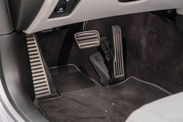 Used 2020 Chevrolet Corvette Stingray Premium Cpe w/ 3LT Preferred Equipment Group RWD image 30