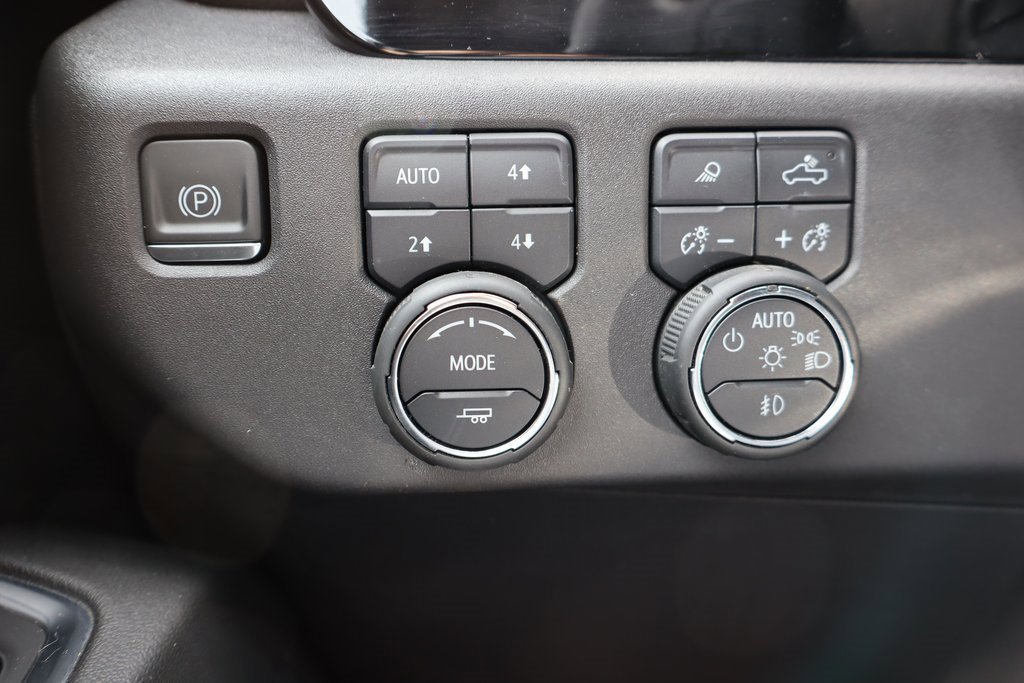 Used 2024 Chevrolet Silverado 1500 LT Trail Boss w/ LT Trail Boss Premium Package image 12