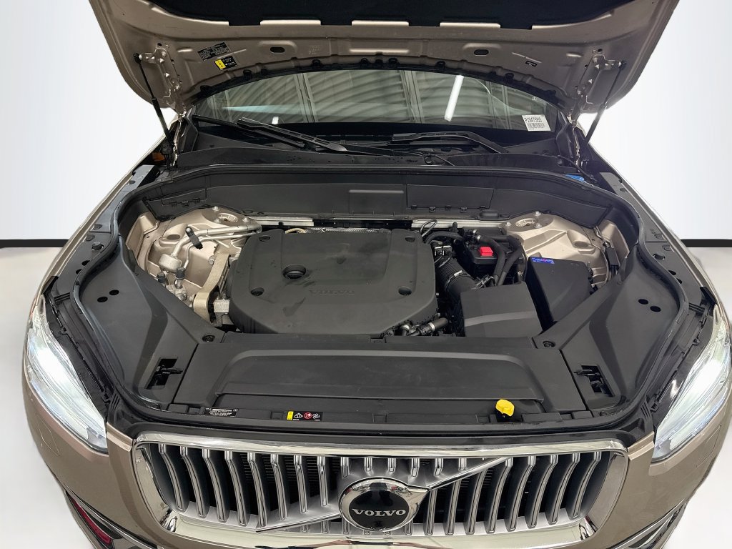 Used 2023 Volvo XC90 B6 Plus w/ Protection Package AWD/4WD image 36