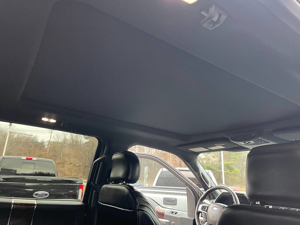 Used 2015 Ford F150 Platinum w/ Equipment Group 701A Luxury image 32