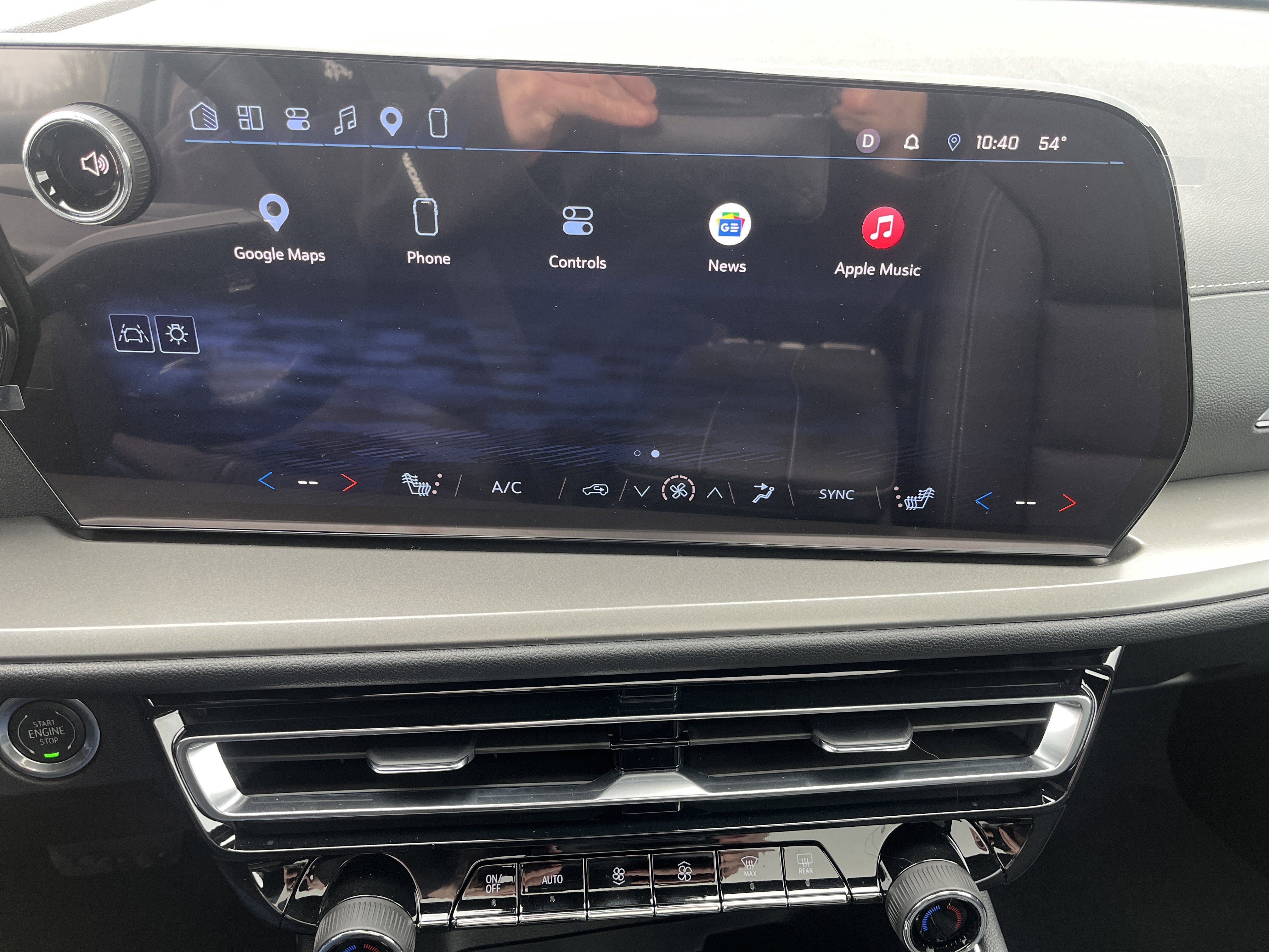 Used 2026 Chevrolet Traverse LT w/ Sun and Wheel Package image 25