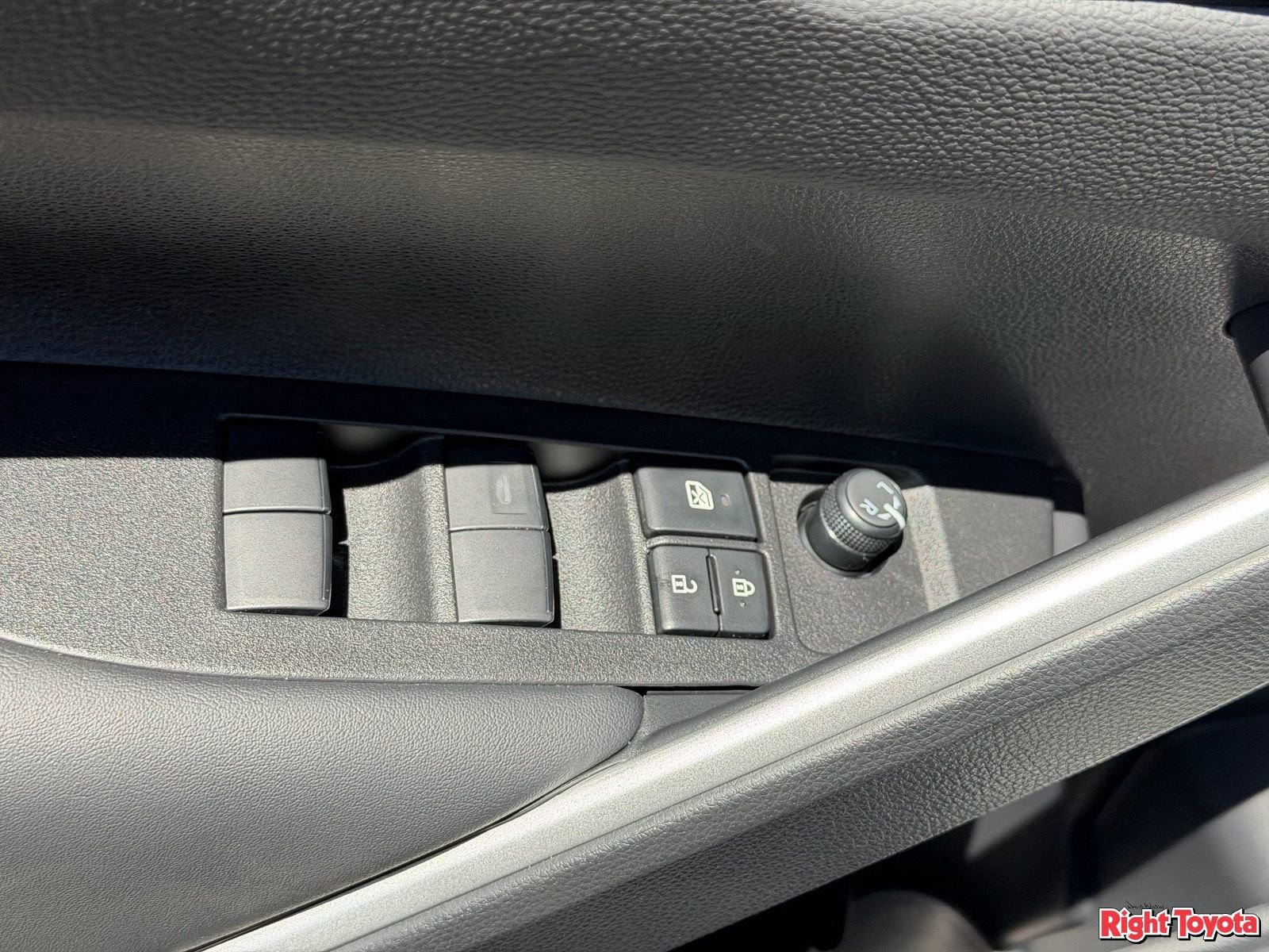 New 2026 Toyota Corolla Cross XLE FWD image 15