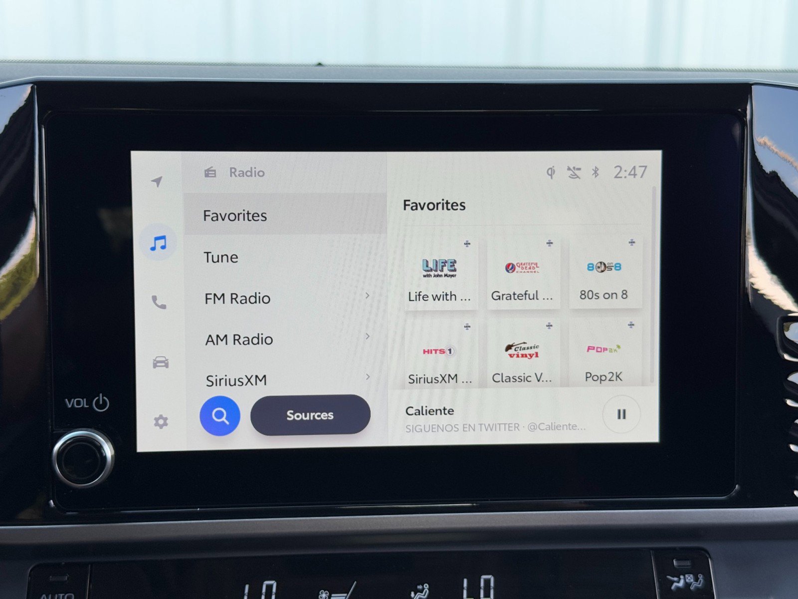 Used 2025 Toyota Camry LE w/ Convenience Package image 23